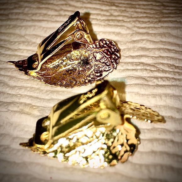 Vintage signed CORO rust orange green enamel leaf goldtone clip earrings new - Picture 15 of 17